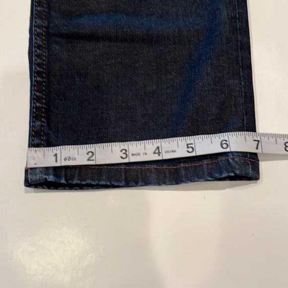 Tommy Bahama Crop Mid Rise Size 12 - Picture 8 of 16